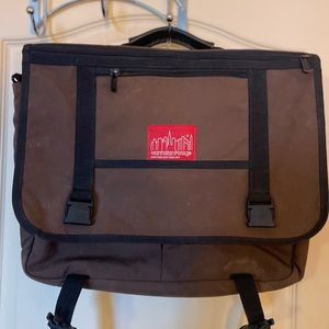 Manhattan Portage Brown Messenger Backpack